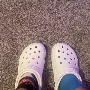 White ( size 7 men’s) crocs. Never worn brand new